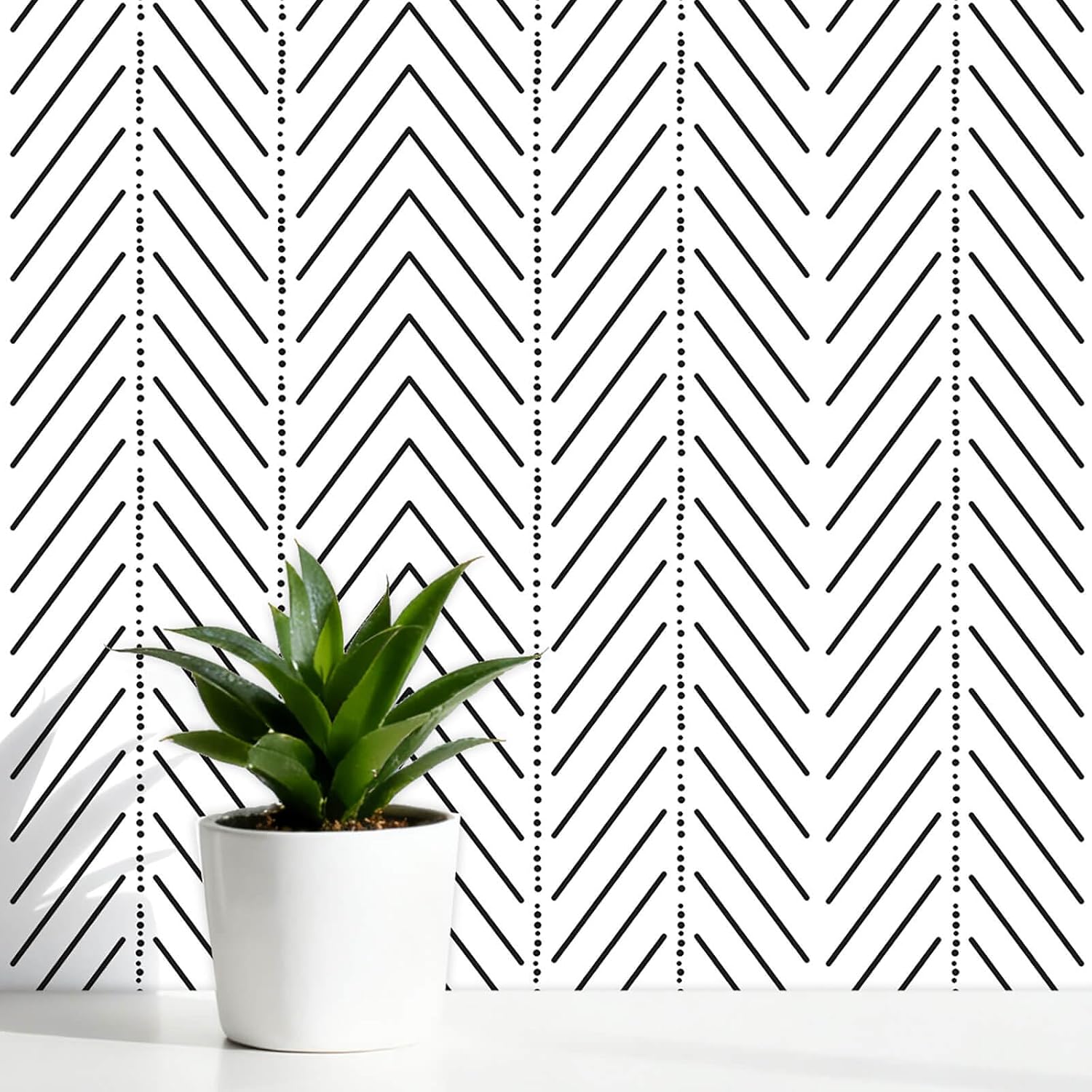 Fiula Black & White Striped Wallpapers