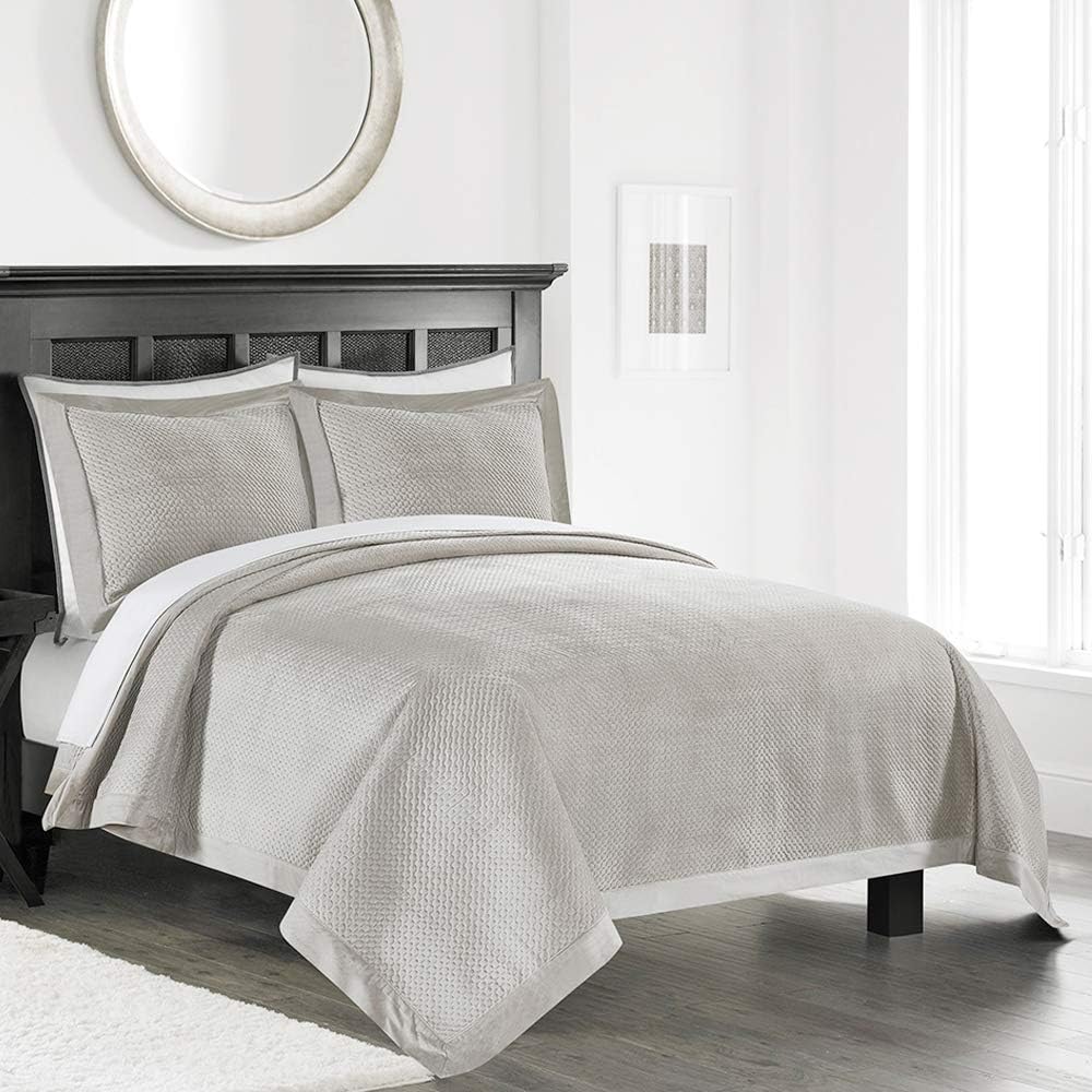 Simple Opulence Velvet Bedspreads (Light