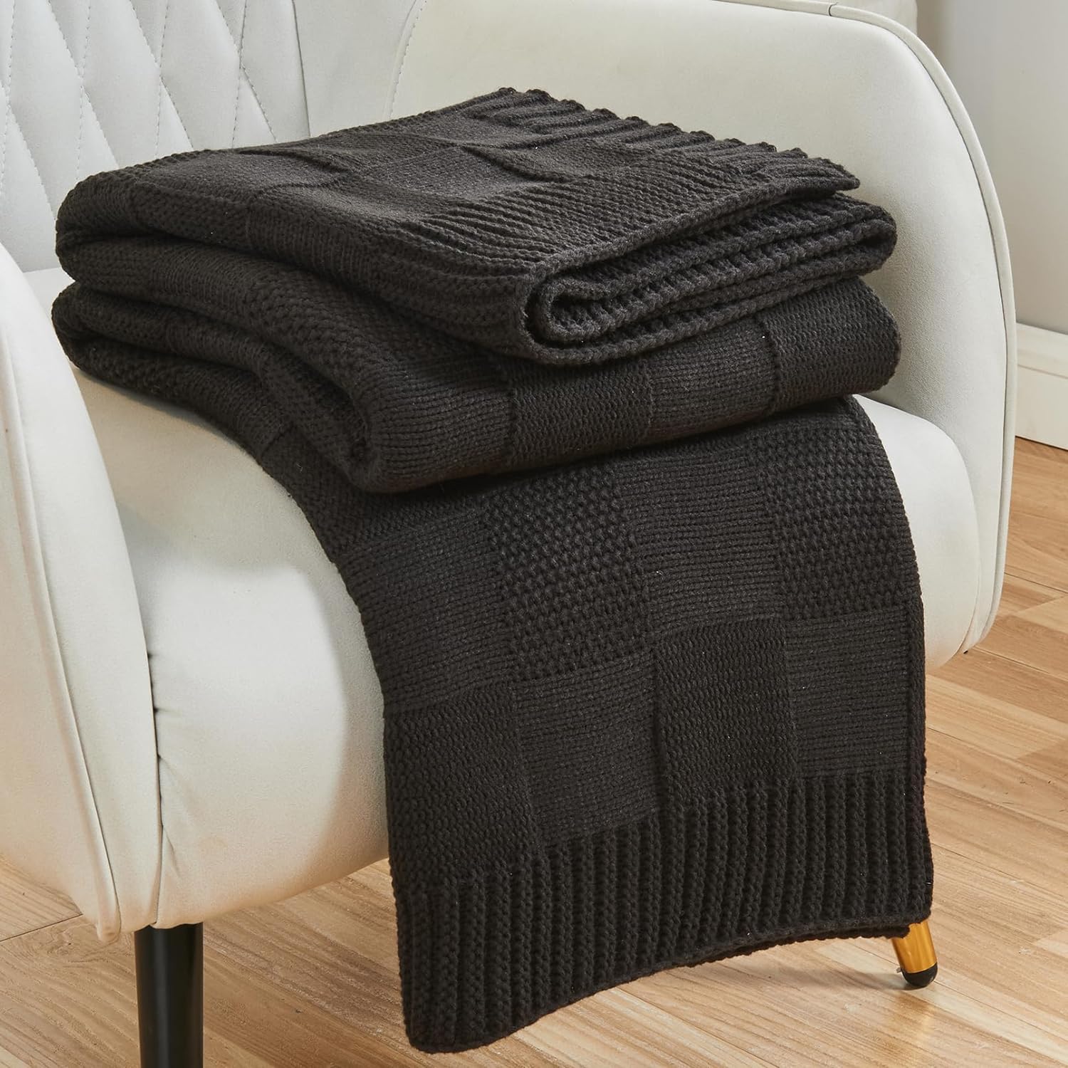 CozeCube Checkered Throw Blankets