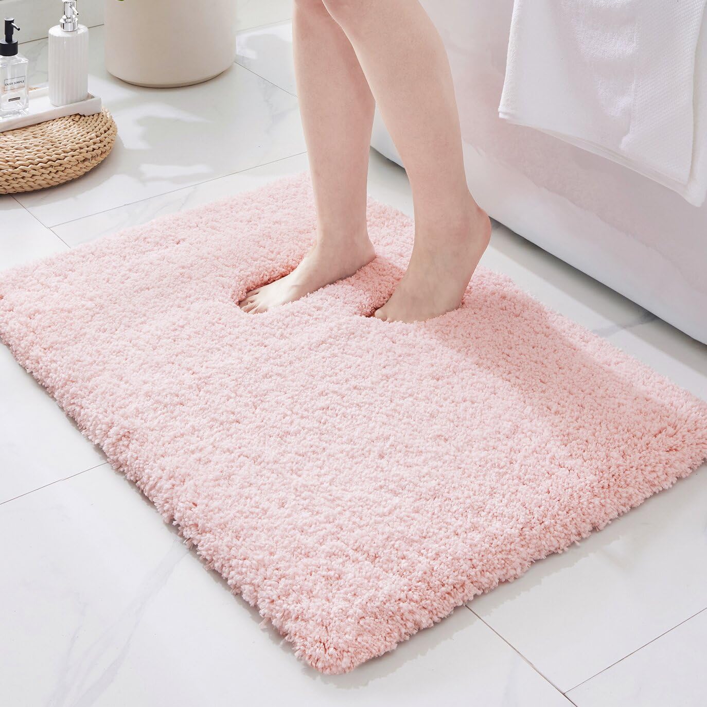 Ilango Bathroom Rugs