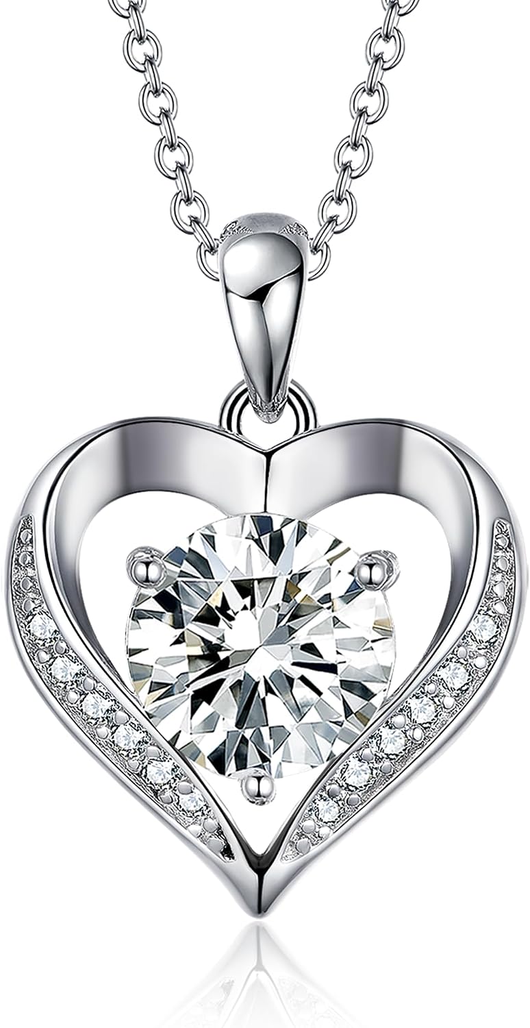 Boya Moissanite Heart Necklaces