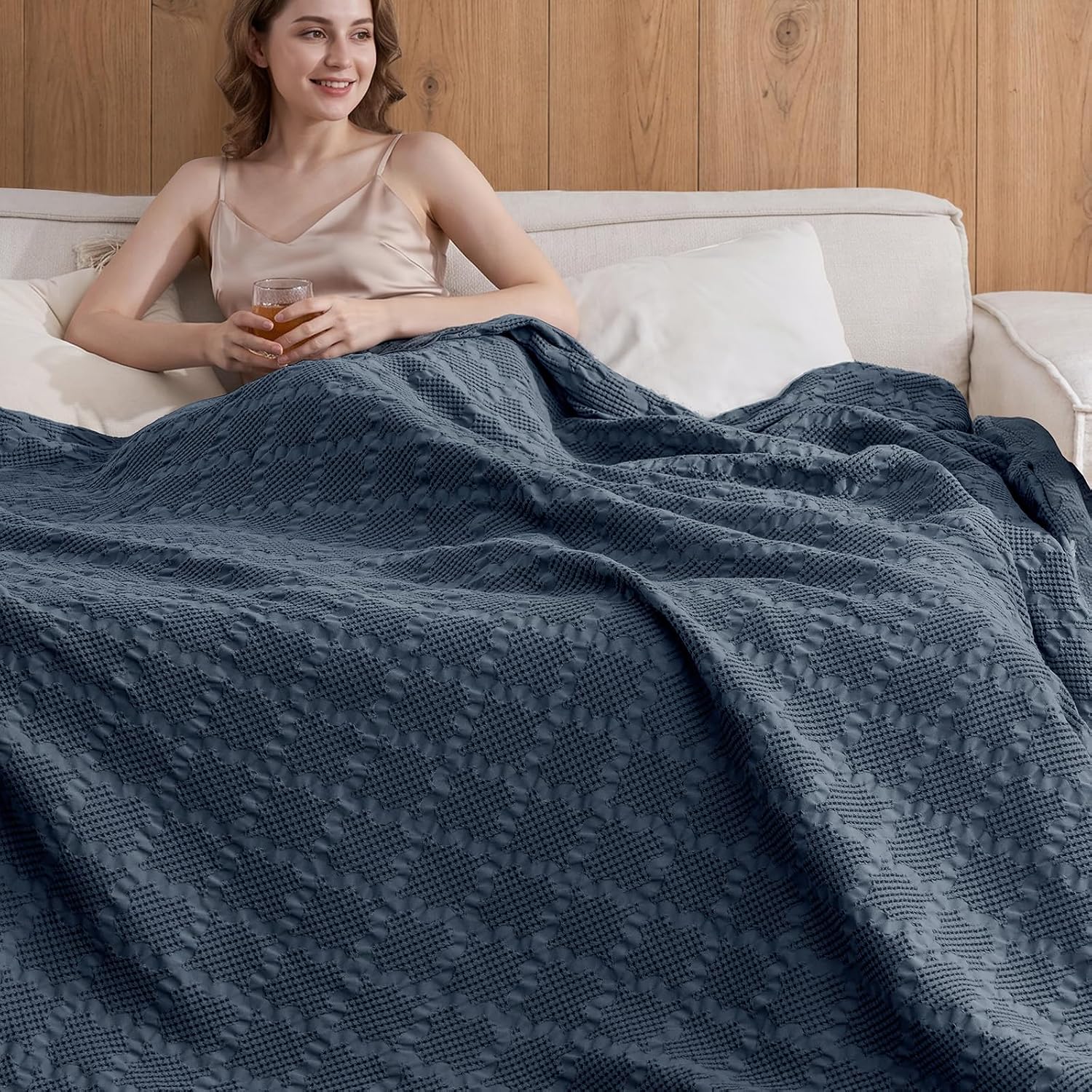 David's Home 100% Cotton Waffle Blanket Twin Size for College Dorm, Lightweight Breathable Cooling Throw for Hot Sleepers, Snag-Resistant, Aesthetic Home Decor for Couch Sofa Bed, Indigo, 66 x 90 in